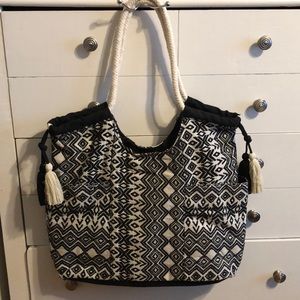 Tribal design tote!